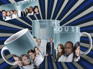 Hrneček s motivem ze seriálu Dr. House 5