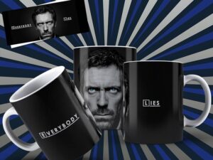 Hrneček s motivem ze seriálu Dr. House 8